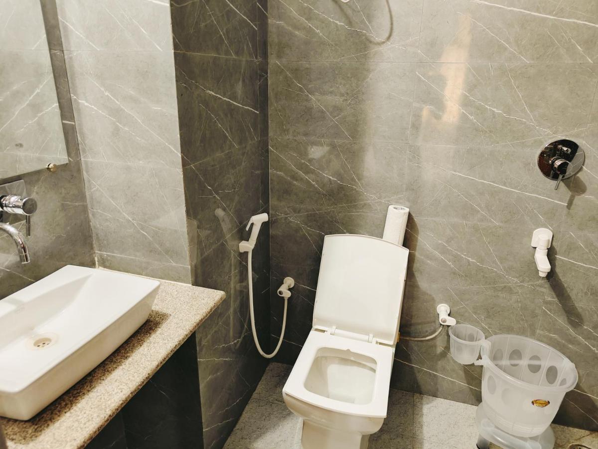 S Ambiance Near Delhi Airport Hotel New Delhi